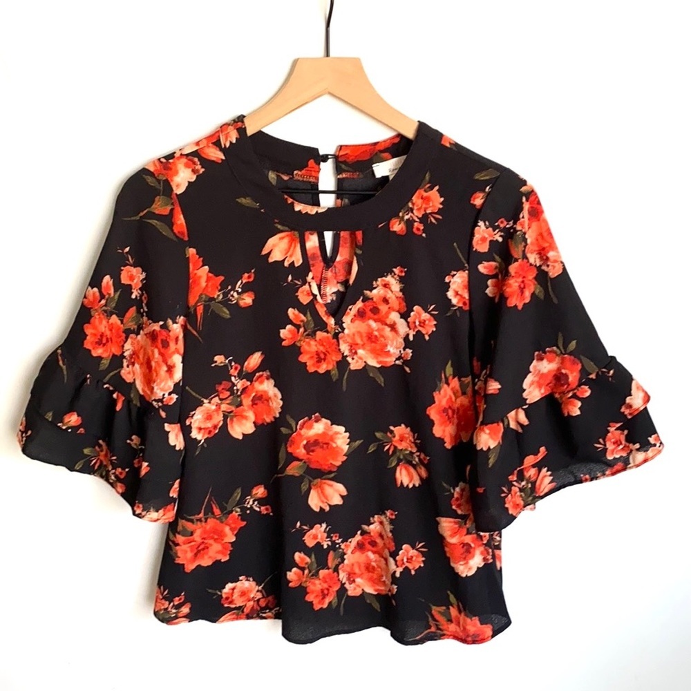 URBAN Romantics Black Floral Flutter Sleeve Top,‎ S